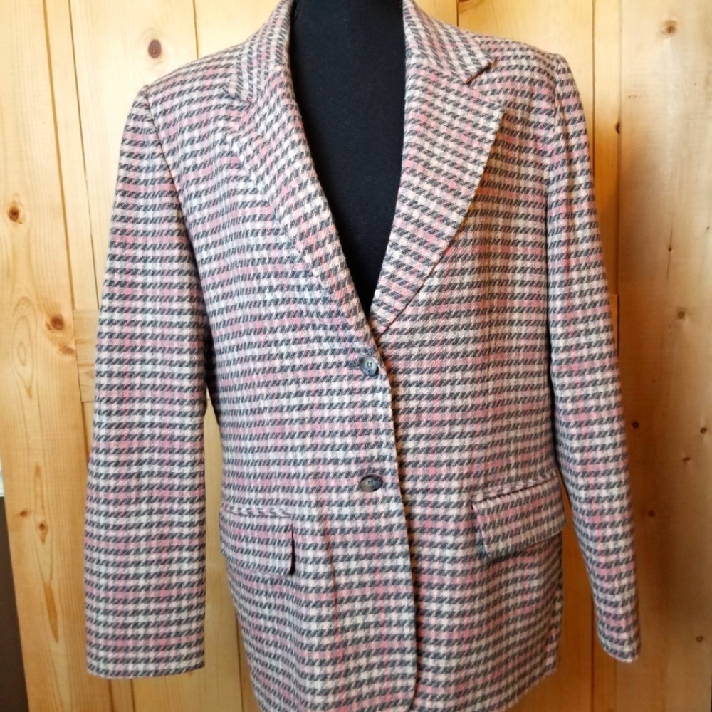 Vintage Pendleton 100% Virgin Wool Plaid Two Button Lined Blazer